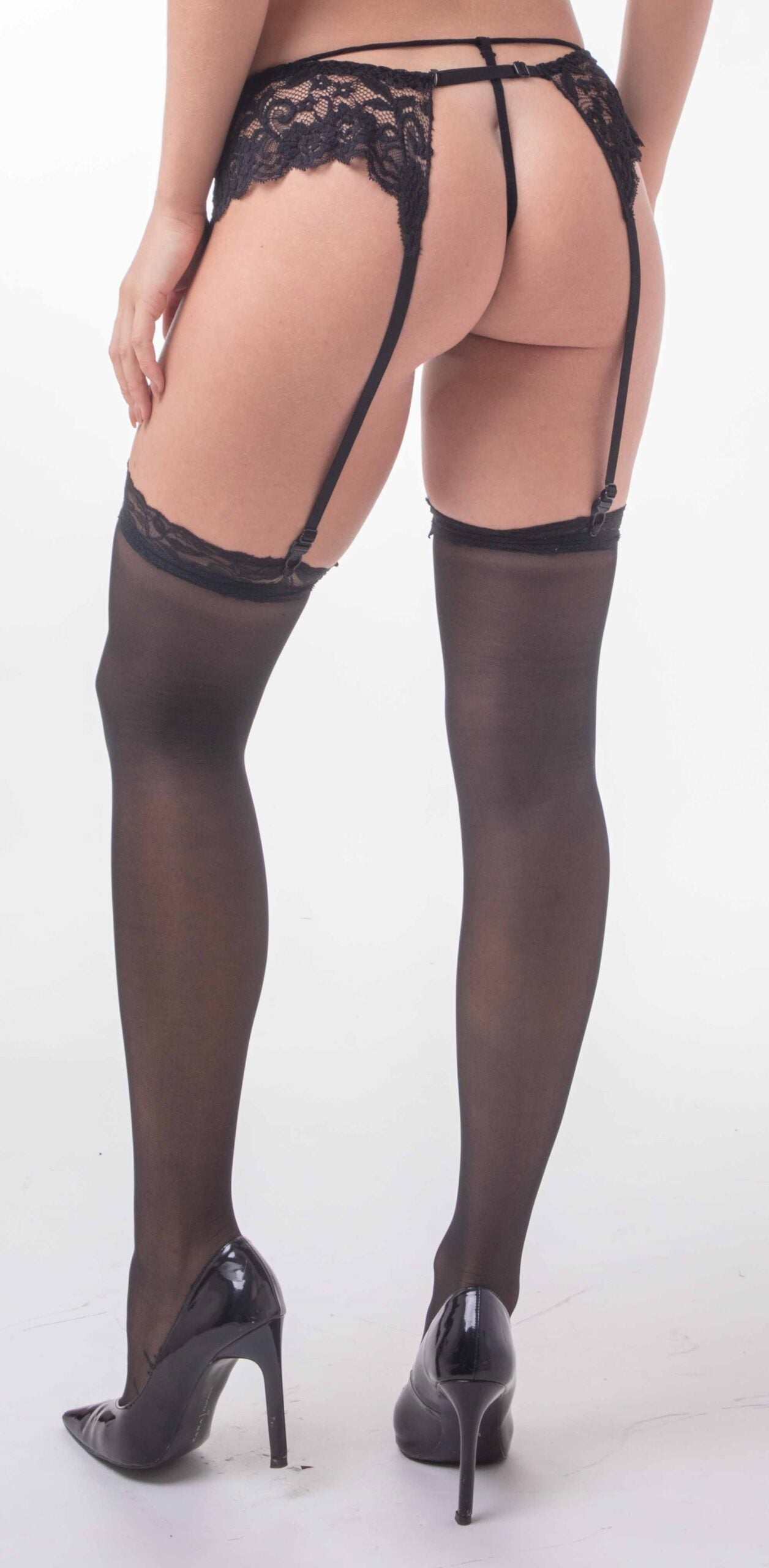 SEDUCTIVE LACE GARTER BELT WITH STOCKINGS